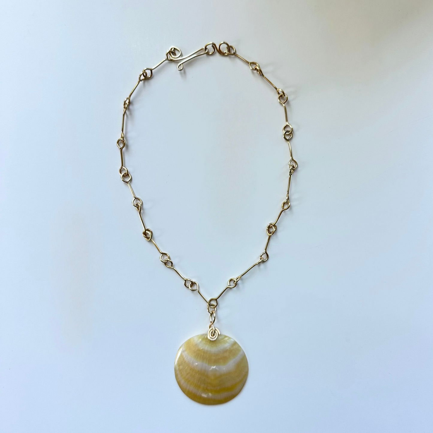 Coin Mother of Pearl Landie Link