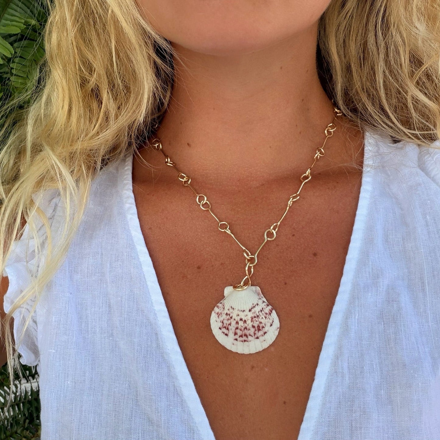 Natural Shell Landie Link- White Sand