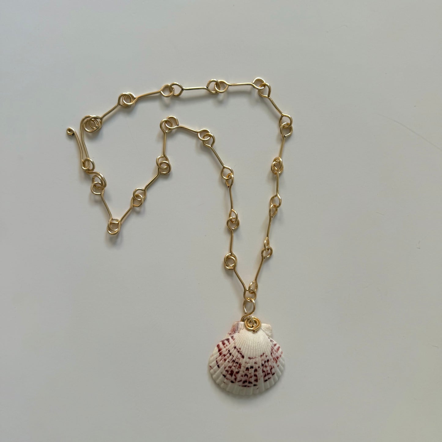 Natural Shell Landie Link- White Sand